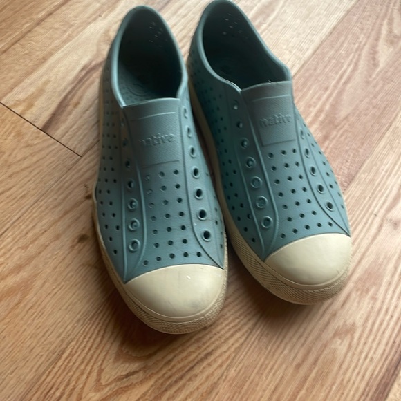 NATIVE || Jefferson Block Shoe Size 11 - Picture 2 of 8